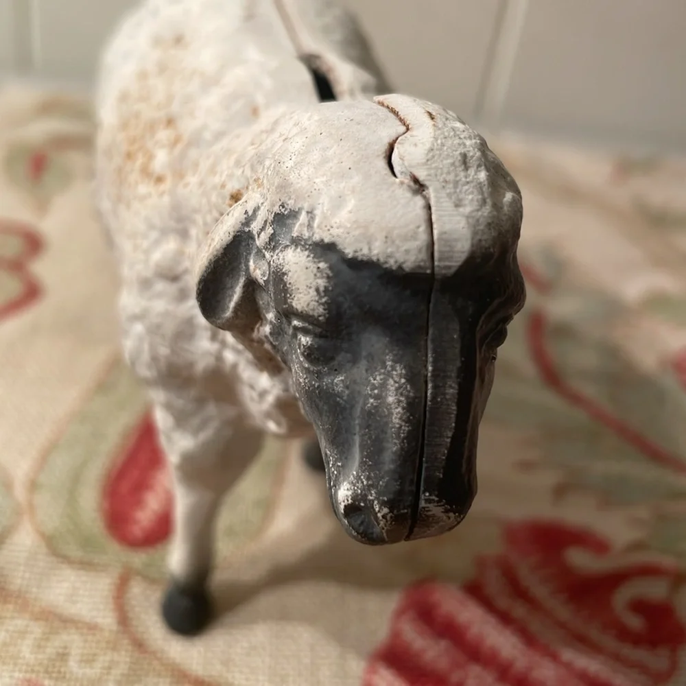 Vintage John Wright White Black Cast Iron Still Penny Lamb or Sheep Stand Bank - Picture 10 of 12